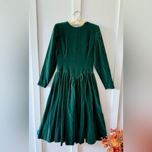 Elegant Green Velvet Dress